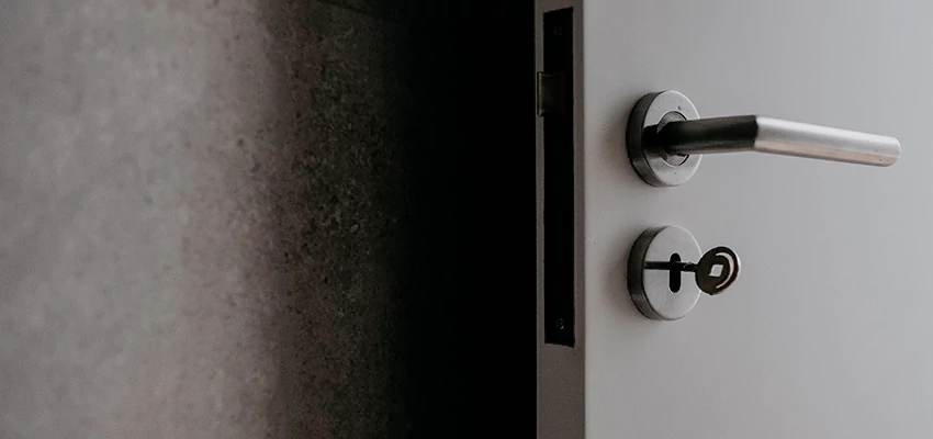 Front Door Handle Repair And Installation in Bear Valley Springs, CA